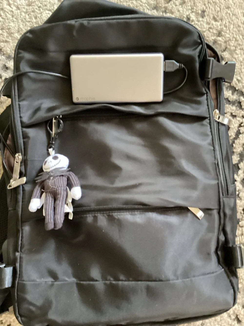 MYCO TRAVEL BACKPACK MULTIPLE ZIPPED POCKETS MOPHIE CHARGER